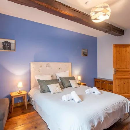 Des Gargouilles Nyaraló