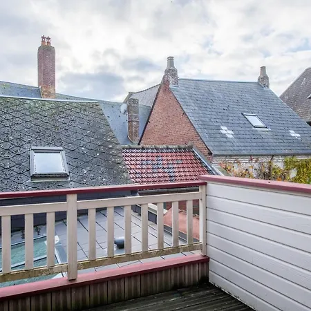 Des Gargouilles Nyaraló *