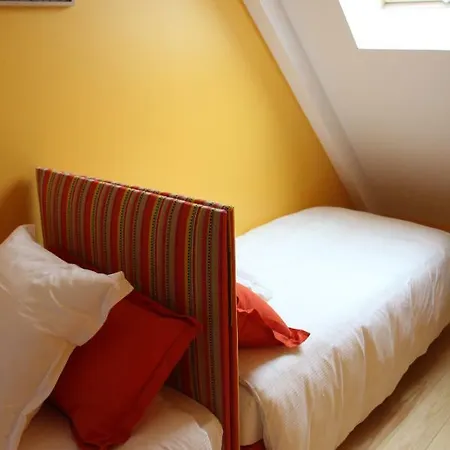 Des Gargouilles Nyaraló